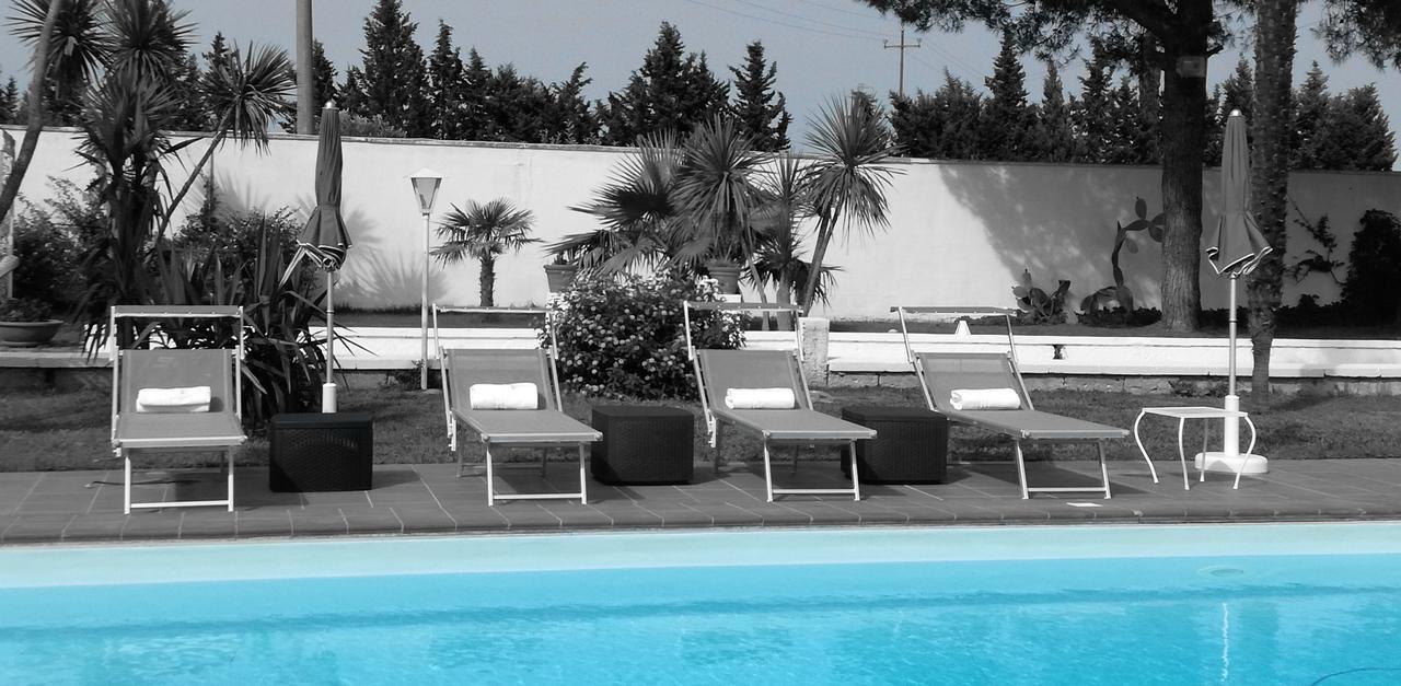 Borgo Fiore Country House Salice Salentino Exterior photo
