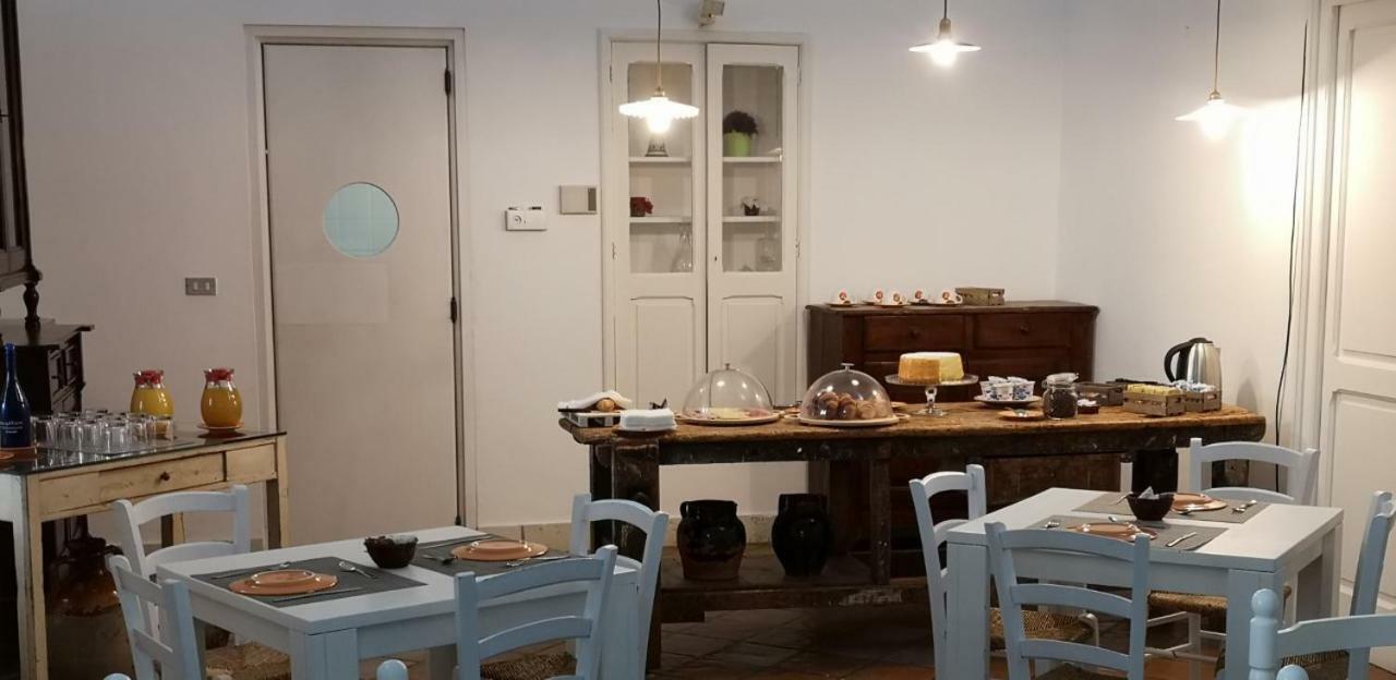 Borgo Fiore Country House Salice Salentino Exterior photo