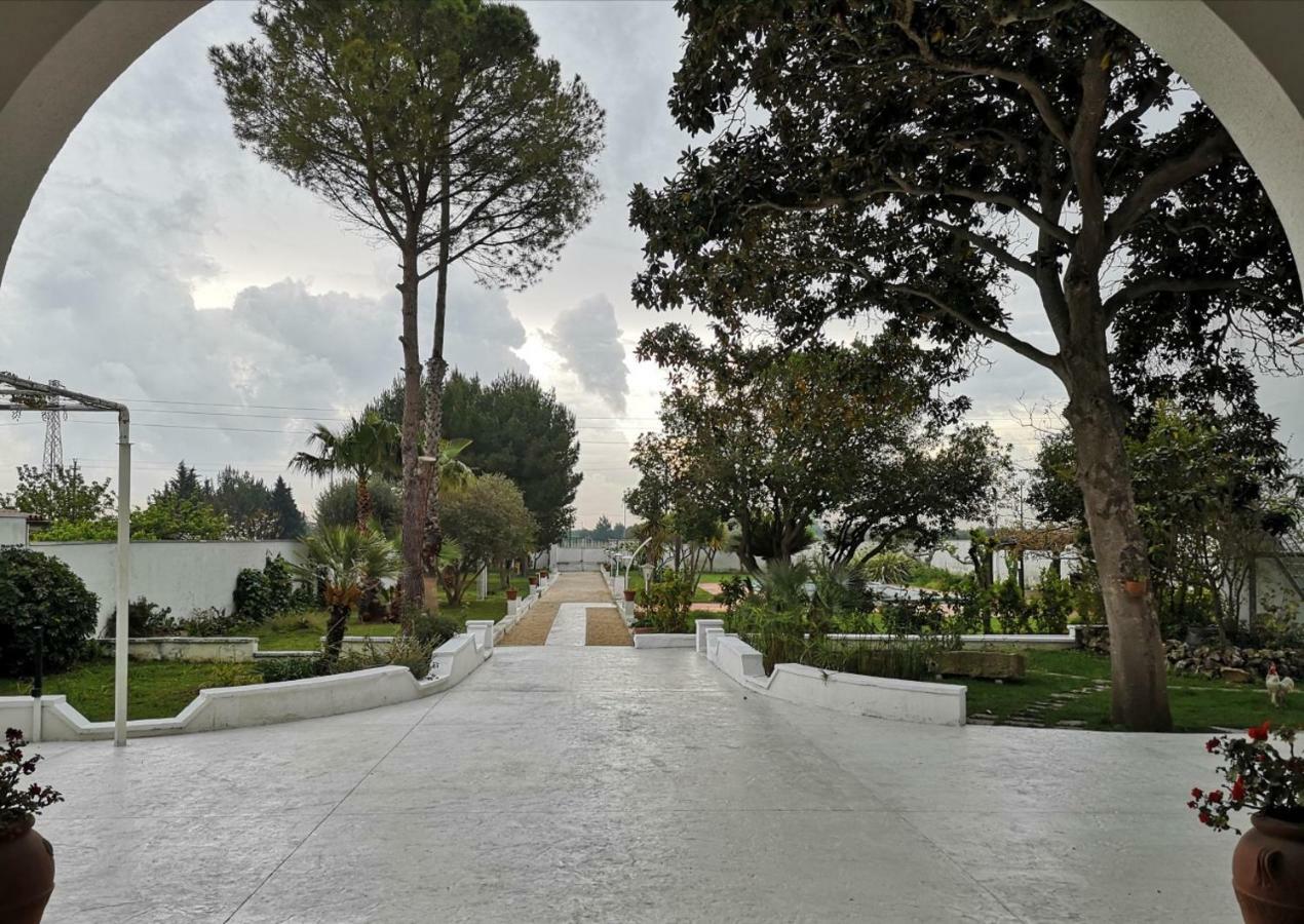 Borgo Fiore Country House Salice Salentino Exterior photo