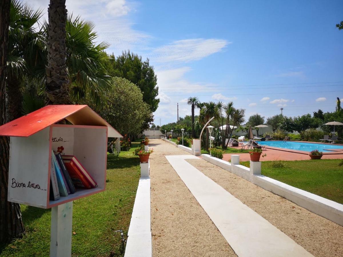 Borgo Fiore Country House Salice Salentino Exterior photo